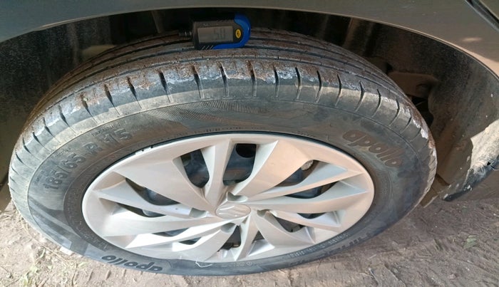 2023 Maruti Baleno DELTA CNG 1.2L, Petrol, Manual, 36,536 km, tyre