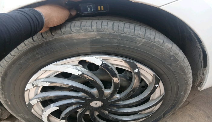 2017 Volkswagen Polo COMFORTLINE 1.5L, Diesel, Manual, 85,763 km, tyre