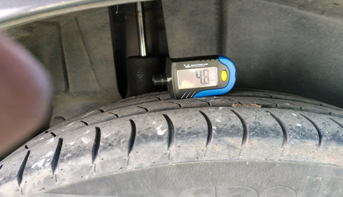 2013 Maruti Ertiga VDI, Diesel, Manual, 68,899 km, tyre