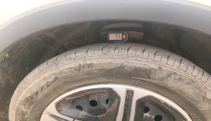 2023 Mahindra XUV300 W4 1.2 PETROL, Petrol, Manual, 1,903 km, tyre