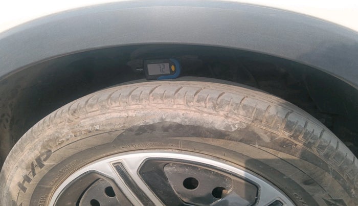 2023 Mahindra XUV300 W4 1.2 PETROL, Petrol, Manual, 1,903 km, tyre