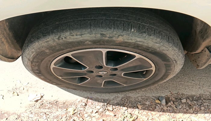 2018 Renault Duster 110 PS RXZ DIESEL, Diesel, Manual, 1,05,254 km, tyre