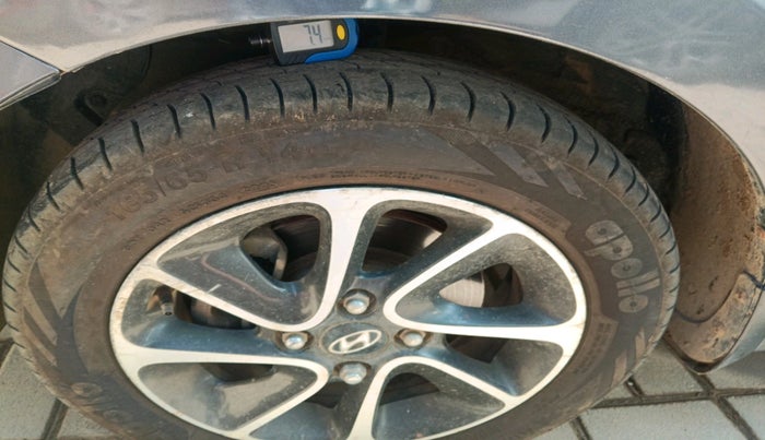 2017 Hyundai Grand i10 SPORTZ AT 1.2 KAPPA VTVT, Petrol, Automatic, 64,108 km, tyre