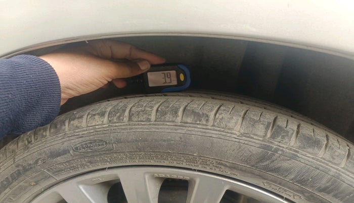 2016 Maruti Ciaz ZXI, Petrol, Manual, 76,683 km, tyre