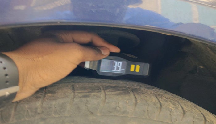 2010 Hyundai Verna TRANSFORM 1.6 VTVT, Petrol, Manual, 45,302 km, tyre