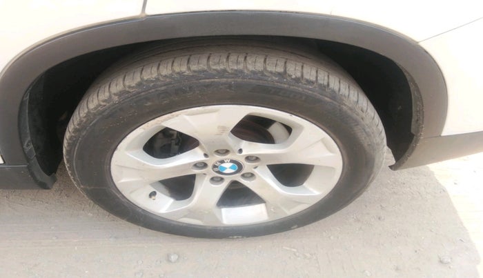 2013 BMW X1 SDRIVE 20D, Diesel, Automatic, 1,19,125 km, tyre