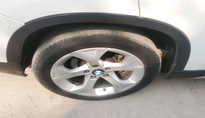 2013 BMW X1 SDRIVE 20D, Diesel, Automatic, 1,19,125 km, tyre