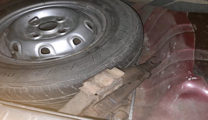 2010 Maruti Alto LXI, Petrol, Manual, 35,355 km, tyre