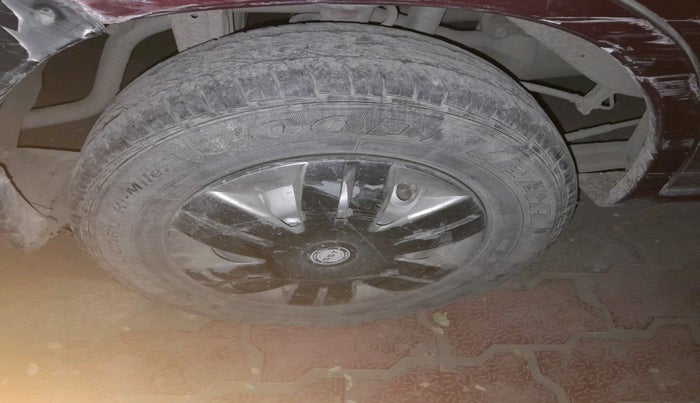 2010 Maruti Alto LXI, Petrol, Manual, 35,355 km, tyre