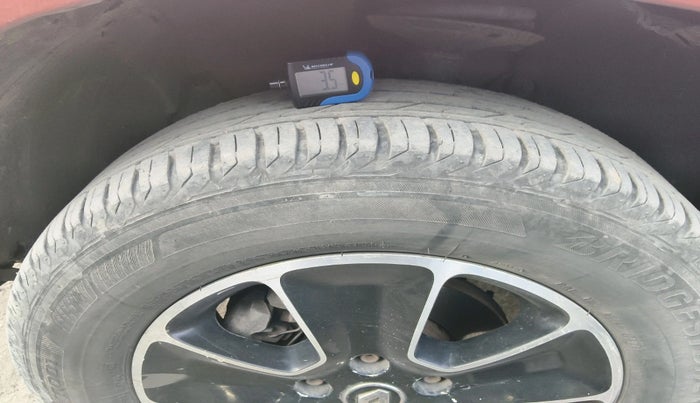 2018 Renault Duster 85 PS RXS MT DIESEL, Diesel, Manual, 1,32,893 km, tyre