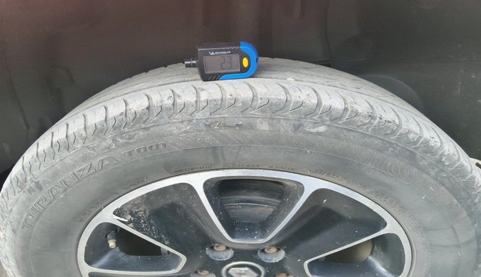 2018 Renault Duster 85 PS RXS MT DIESEL, Diesel, Manual, 1,32,893 km, tyre