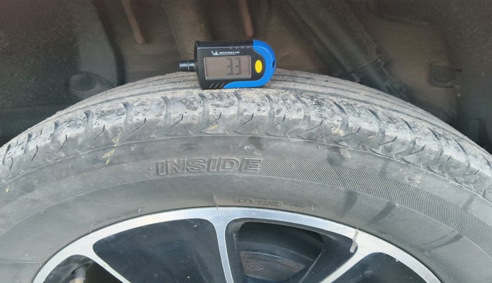 2018 Renault Duster 85 PS RXS MT DIESEL, Diesel, Manual, 1,32,893 km, tyre