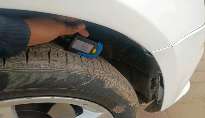 2017 Audi A4 35 TDI Technology, Diesel, Automatic, 82,944 km, tyre