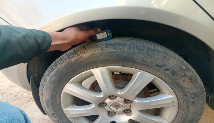 2012 Skoda Fabia ELEGANCE 1.2 TDI, Diesel, Manual, 1,67,182 km, tyre