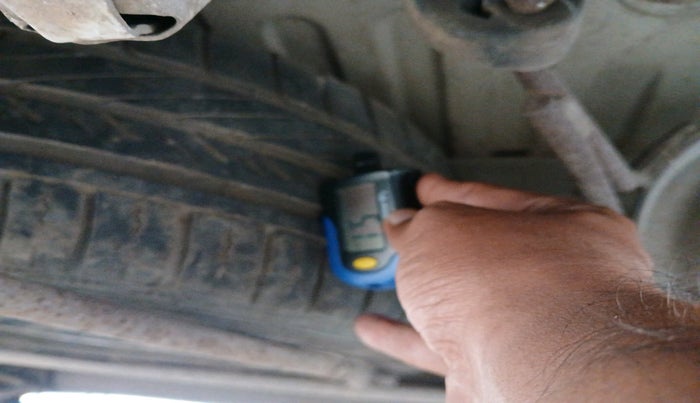 2017 Maruti Ertiga VXI CNG, Petrol, Manual, 1,14,374 km, tyre