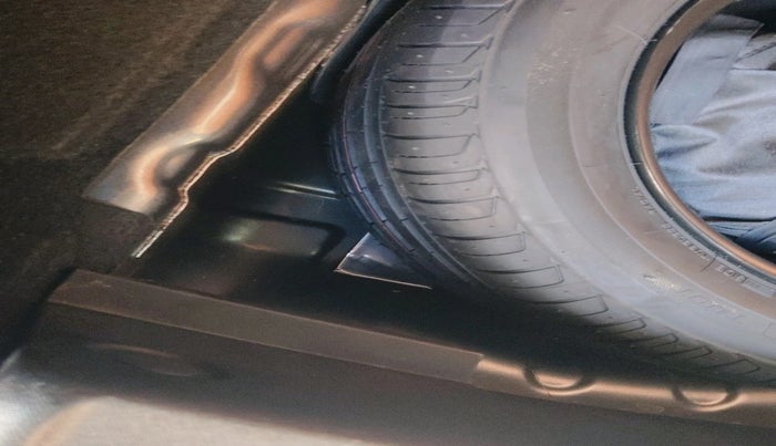 2025 Tata NEXON SMART PLUS 1.2 REVOTRON, Petrol, Manual, 9,959 km, tyre