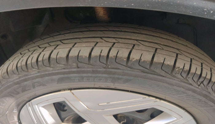 2025 Tata NEXON SMART PLUS 1.2 REVOTRON, Petrol, Manual, 9,959 km, tyre