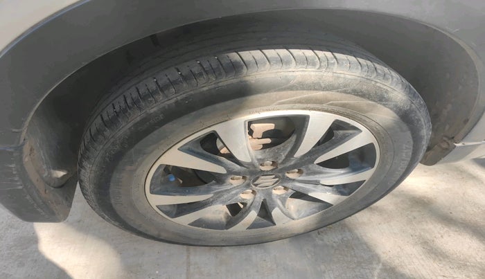 2018 Maruti S Cross ZETA 1.3, Diesel, Manual, 1,86,648 km, tyre