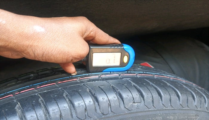 2018 Maruti Swift ZXI, Petrol, Manual, 73,825 km, tyre