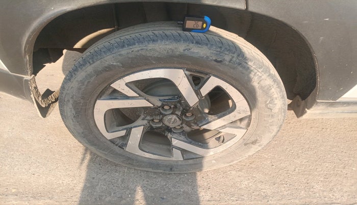 2023 Nissan MAGNITE XV PREMIUM TURBO CVT, Petrol, Automatic, 54,270 km, tyre