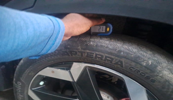 2022 Hyundai ALCAZAR 1.5 SIGNATURE (O) AT 7STR, Diesel, Automatic, 41,731 km, tyre