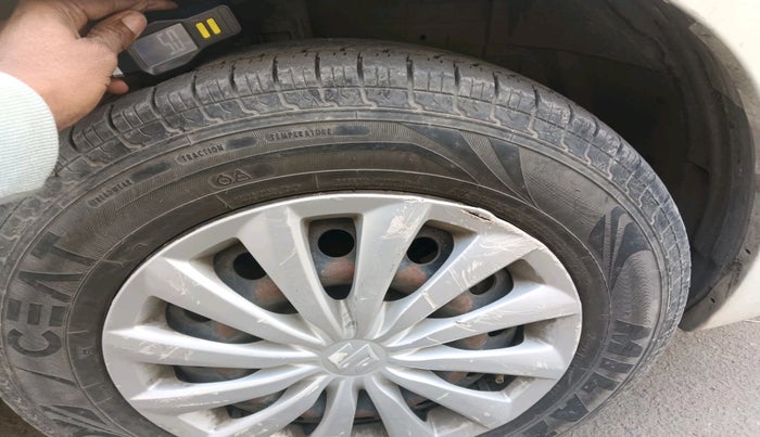 2015 Maruti Swift VXI, Petrol, Manual, 1,13,153 km, tyre