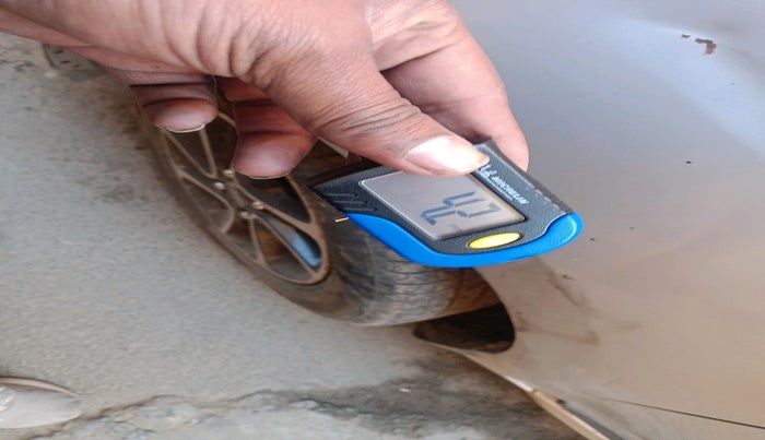 2018 Hyundai Grand i10 ASTA 1.2 KAPPA VTVT, Petrol, Manual, 1,25,051 km, tyre