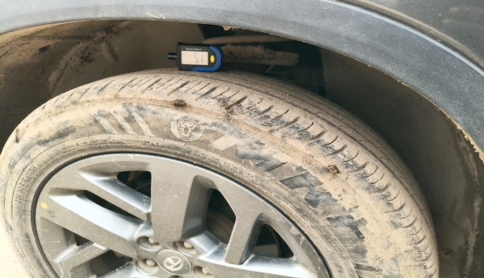 2021 Tata Safari XT PLUS, Diesel, Manual, 1,22,221 km, tyre