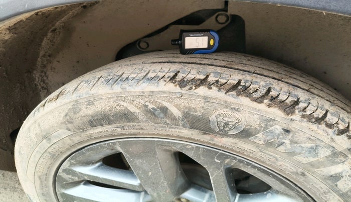 2021 Tata Safari XT PLUS, Diesel, Manual, 1,22,221 km, tyre