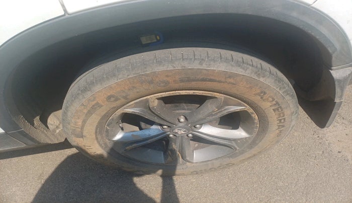 2021 Tata Harrier XT PLUS 2.0L KRYOTEC, Diesel, Manual, 58,598 km, tyre