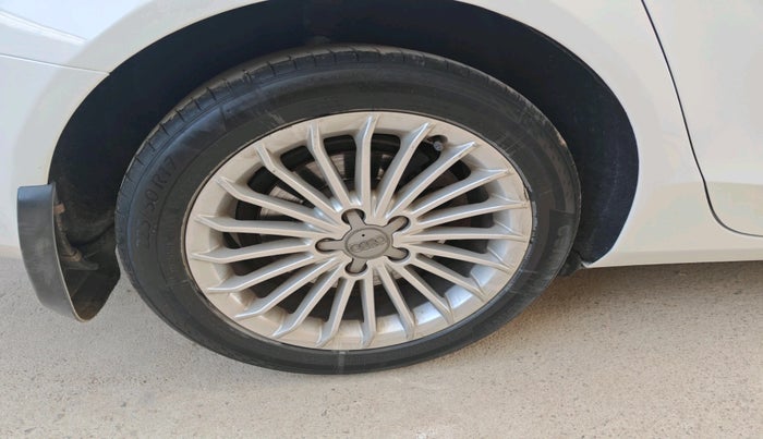 2016 Audi A4 35 TDI Multitronic, Diesel, Automatic, 74,205 km, tyre