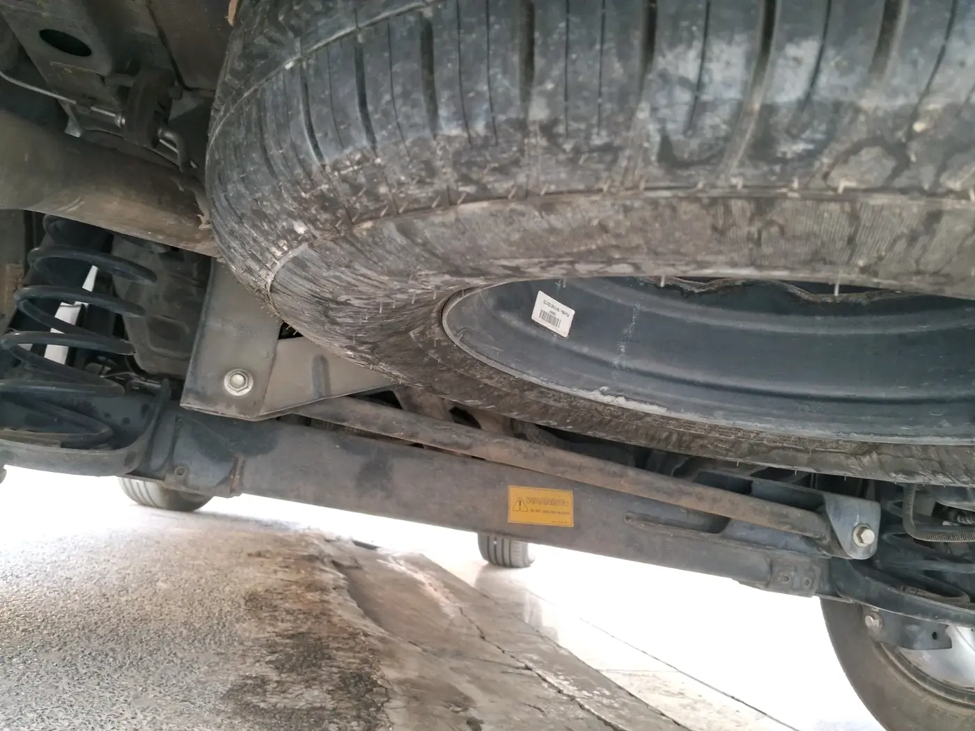 2022 Tata Harrier XZA PLUS 2.0L, Diesel, Automatic, 63,609 km, tyre