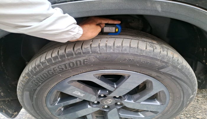 2022 Tata Harrier XZA PLUS 2.0L, Diesel, Automatic, 63,609 km, tyre