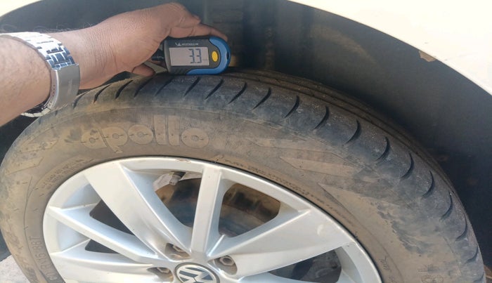 2016 Volkswagen Ameo HIGHLINE DSG 1.5 DIESEL , Diesel, Automatic, 1,11,556 km, tyre