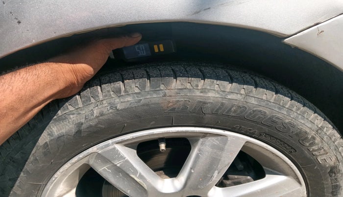 2010 Volkswagen Vento HIGHLINE PETROL AT, Petrol, Automatic, 1,00,793 km, tyre