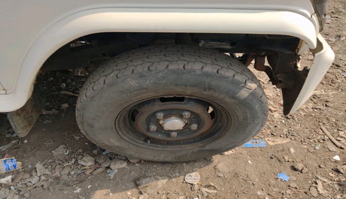 2018 Mahindra Bolero POWER PLUS SLX, Diesel, Manual, 91,116 km, tyre