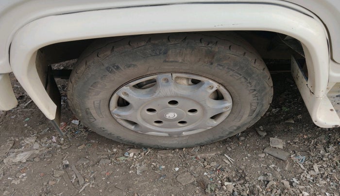 2018 Mahindra Bolero POWER PLUS SLX, Diesel, Manual, 91,116 km, tyre