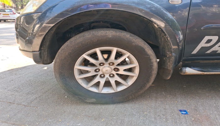 2013 Mitsubishi Pajero Sport 2.5 MT 4X4, Diesel, Manual, 83,564 km, tyre