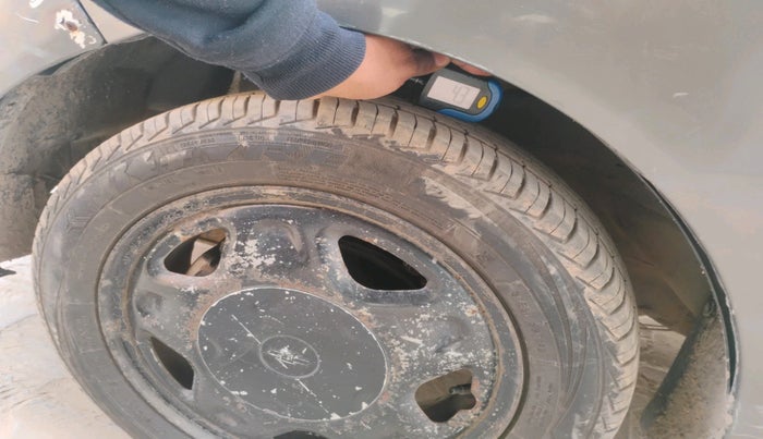 2012 Chevrolet Beat PS PETROL, Petrol, Manual, 3,23,303 km, tyre