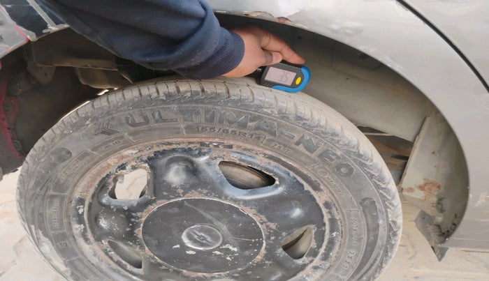 2012 Chevrolet Beat PS PETROL, Petrol, Manual, 3,23,303 km, tyre