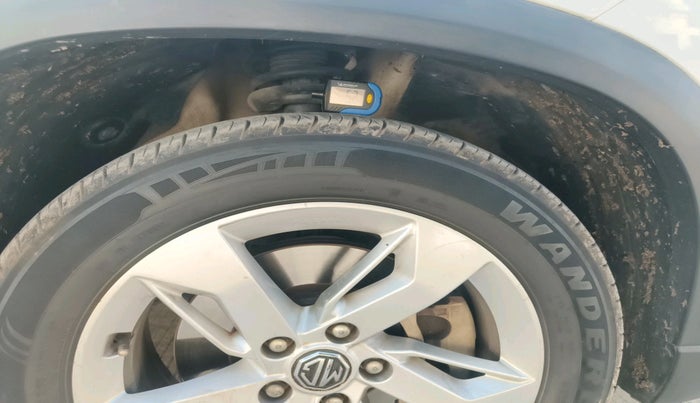 2020 MG HECTOR SUPER 2.0 DIESEL, Diesel, Manual, 52,279 km, tyre