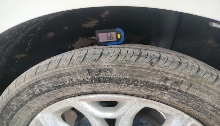 2016 Ford Ecosport TITANIUM 1.5L PETROL, Petrol, Manual, 1,18,024 km, tyre