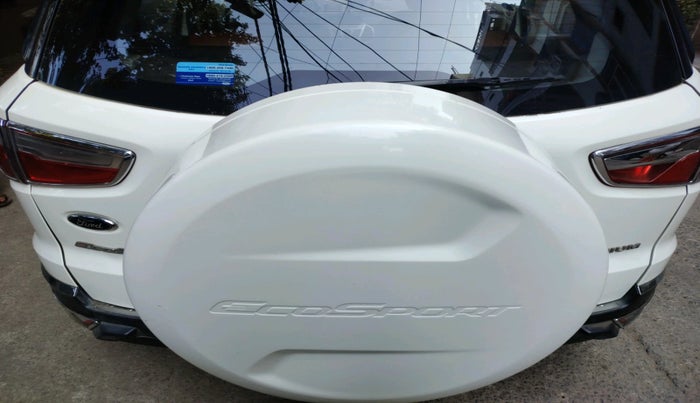 2016 Ford Ecosport TITANIUM 1.5L PETROL, Petrol, Manual, 1,18,024 km, tyre