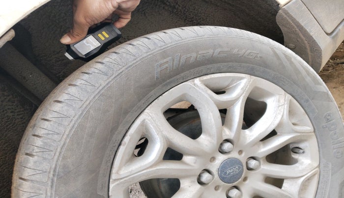 2014 Ford Ecosport TITANIUM 1.5L DIESEL, Diesel, Manual, 1,30,545 km, tyre