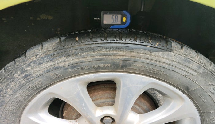 2012 Ford Figo TITANIUM 1.2 PETROL, Petrol, Manual, 88,869 km, tyre