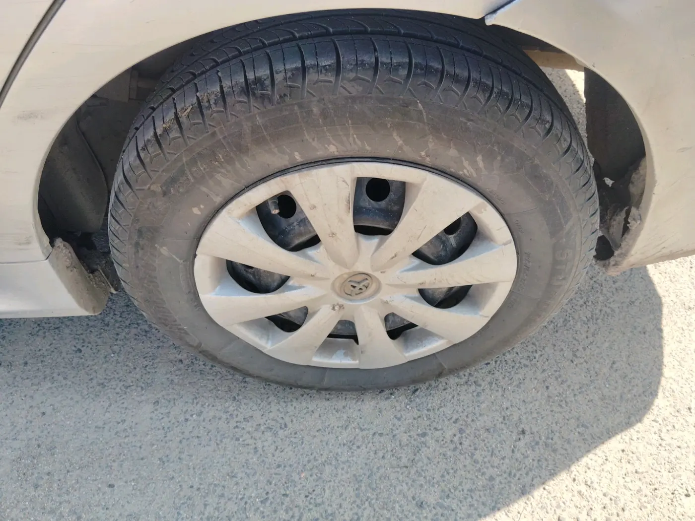 2012 Toyota Corolla Altis J DIESEL, Diesel, Manual, 1,86,955 km, tyre