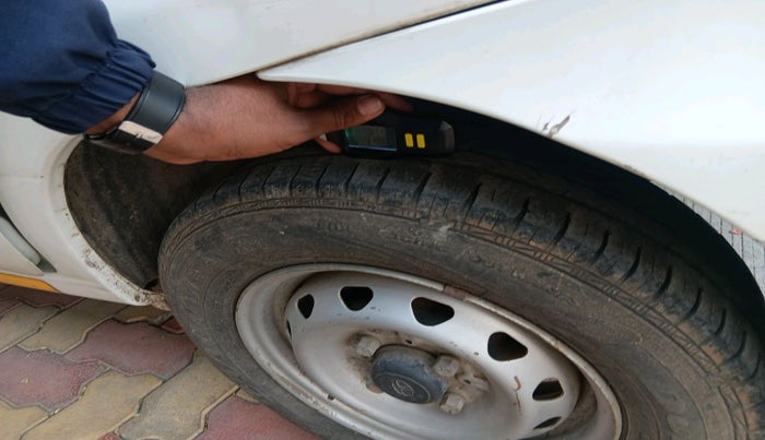 2016 Tata Indica EV2 LS, Diesel, Manual, 50,899 km, tyre