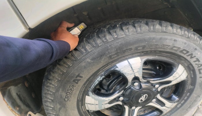 2010 Mahindra Scorpio SLE, Diesel, Manual, 1,38,468 km, tyre