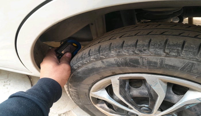 2015 Maruti Alto 800 LXI CNG, Petrol, Manual, 71,219 km, tyre