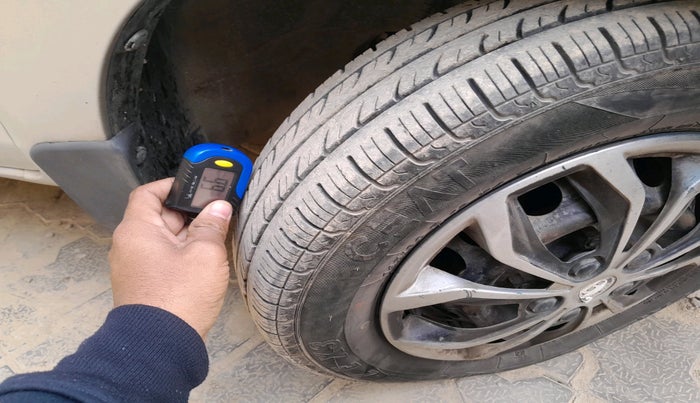 2015 Maruti Alto 800 LXI CNG, Petrol, Manual, 71,219 km, tyre